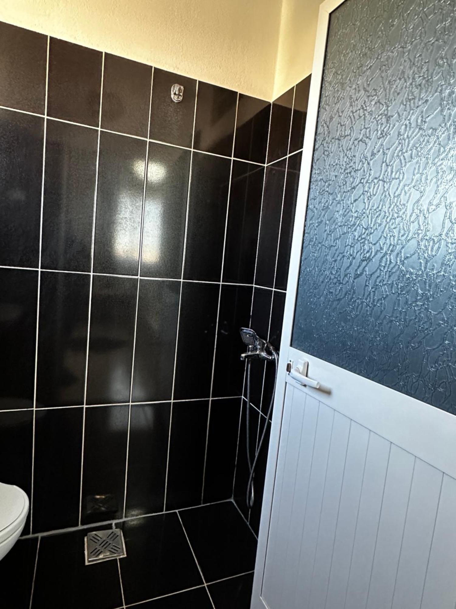 Hotel St.Pauli Shkoder Ngoại thất bức ảnh