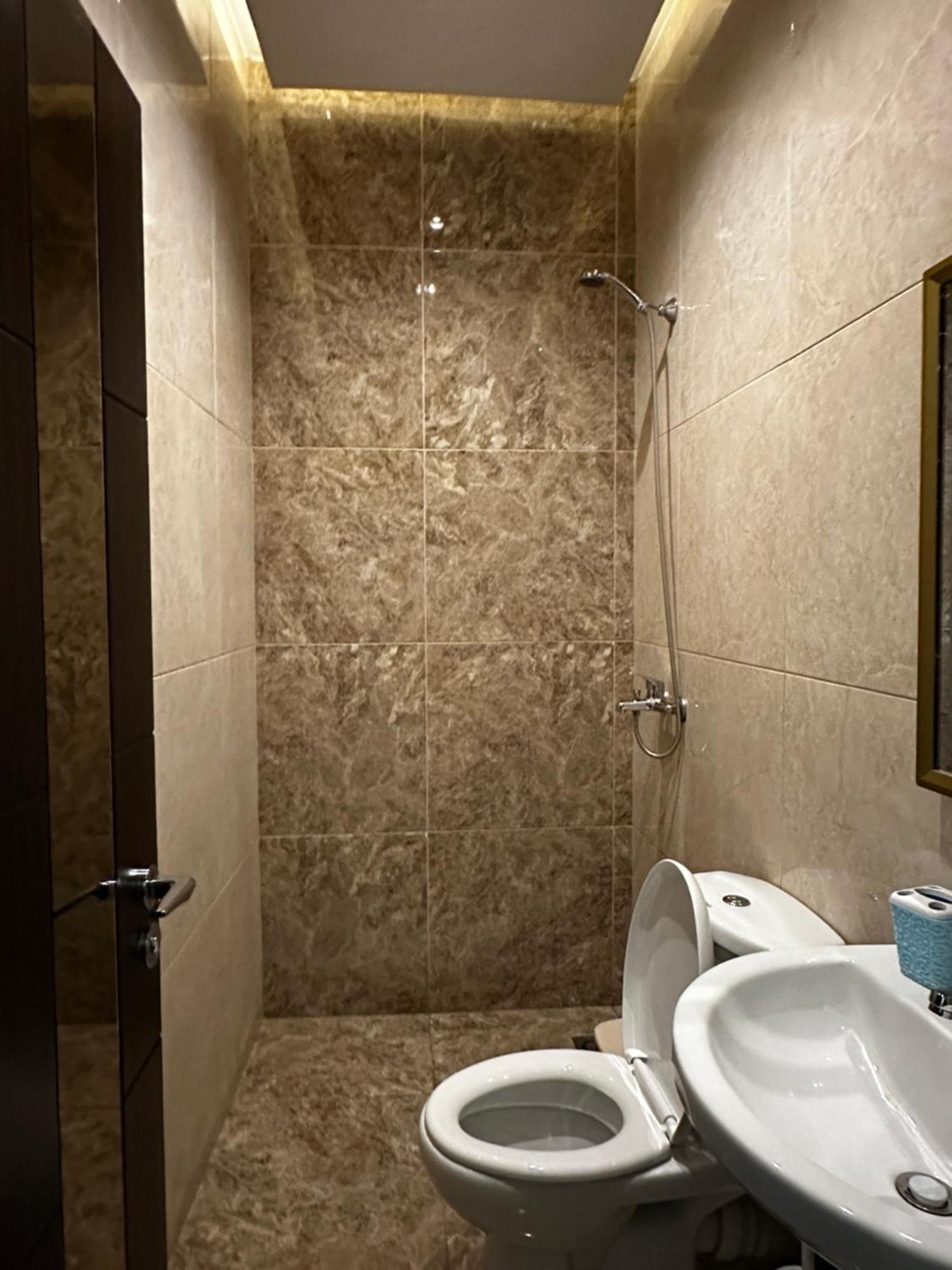 Hotel St.Pauli Shkoder Ngoại thất bức ảnh